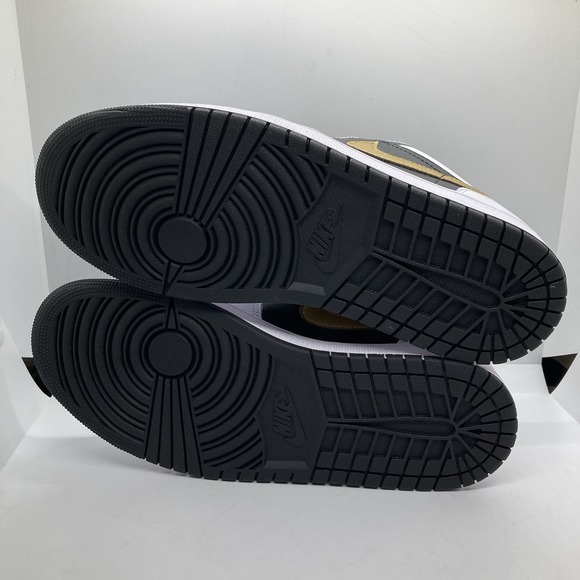 Nike Air Jordan 1 Low Men Size 10.5 Gold Swoosh Shoes Sneakers 553558-172 - Picture 8 of 10